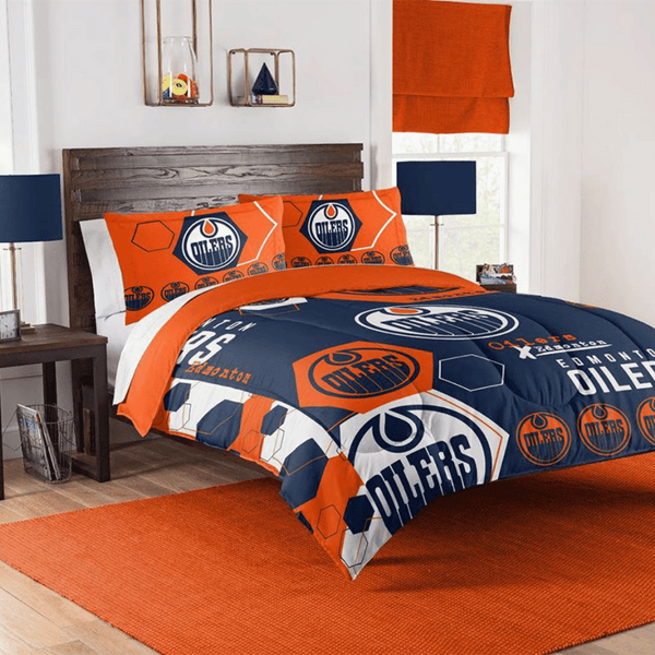 Edmonton Oilers Full/Queen Bedding Set (1 Comforter + 2 Shams)